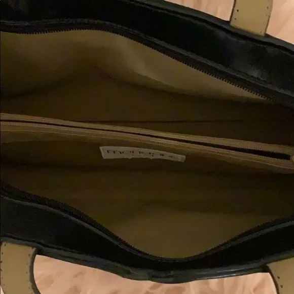 MONDANI NY PURSE💄💄  - Picture 6 of 8